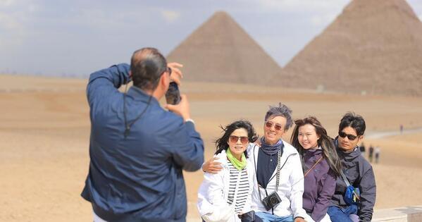 Xinhua Headlines: May Day outbound travel boom points to rising consumer confidence in China