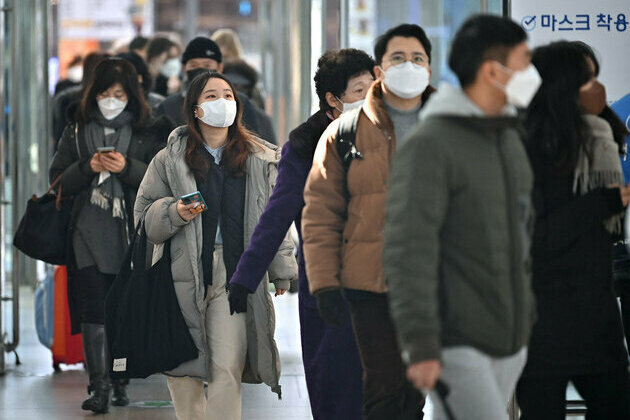 South Korea's COVID-19 cases below 10,000 for 10th day