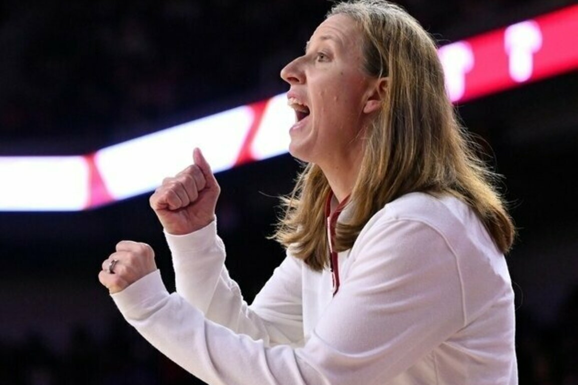 JuJu Watkins, No. 4 USC sting second-ranked UCLA again