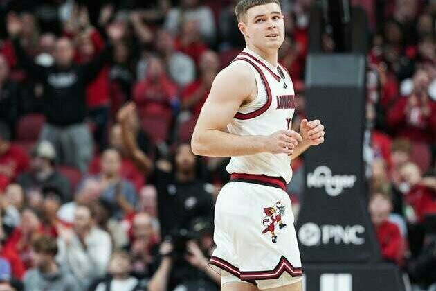 No. 6 Louisville puts perfect record on line against NJIT