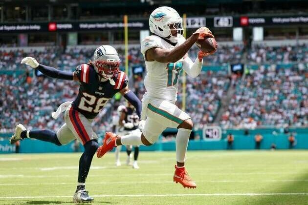 Dolphins WR Jaylen Waddle (shoulder) active vs. Bills