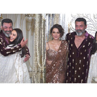 'Soldier' stars Bobby Deol-Preity Zinta reunite at Manish Malhotra's Diwali party, shares warm hug