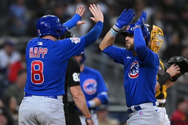 Cubs break through on road, look for more in Arizona