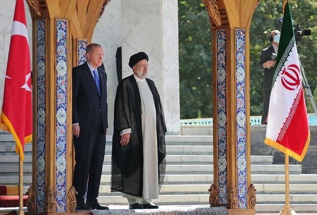 Iran Congratulates Turkey on Its Centenary