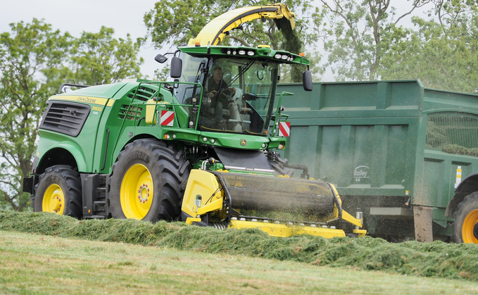 A&R Cramphorn got a boost in forager capacity and some of John Deere’s latest updates when adding a 9900i to the fleet, and it is now in its first grass season. A&R Cramphorn got a boost in forager capacity and some of John Deere’s latest updates when adding a 9900i to the fleet, and it is now in its first grass season.