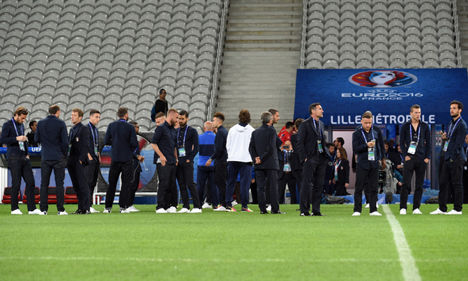 UEFA orders Euro 2016 stadium pitch relaid UEFA orders Euro 2016 stadium pitch relaid