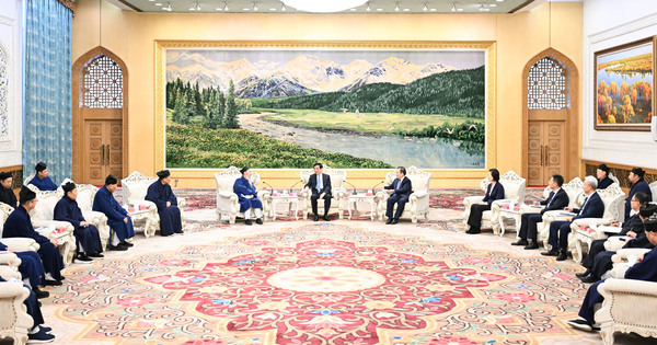 Wang Huning meeting Taoist Association delegates in Beijing