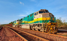 Locomotiva Wabtec na Estrada de Ferro Vitória a Minas