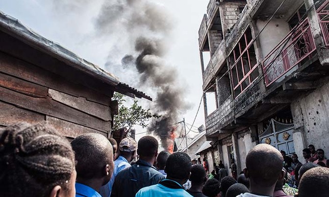 Plane crashes into busy DR Congo city, kills 23 Plane crashes into busy DR Congo city, kills 23