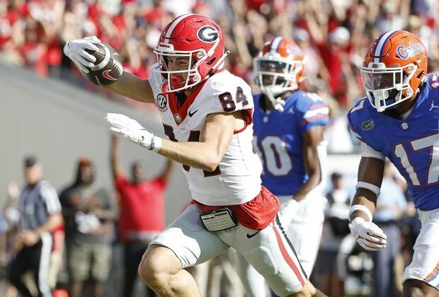 Carson Beck shines in homecoming as No. 1 Georgia routs Florida