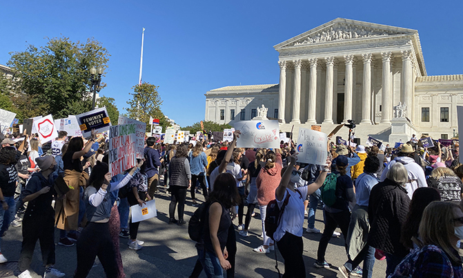 Anti-Trump women's rallies draw thousands Anti-Trump women's rallies draw thousands