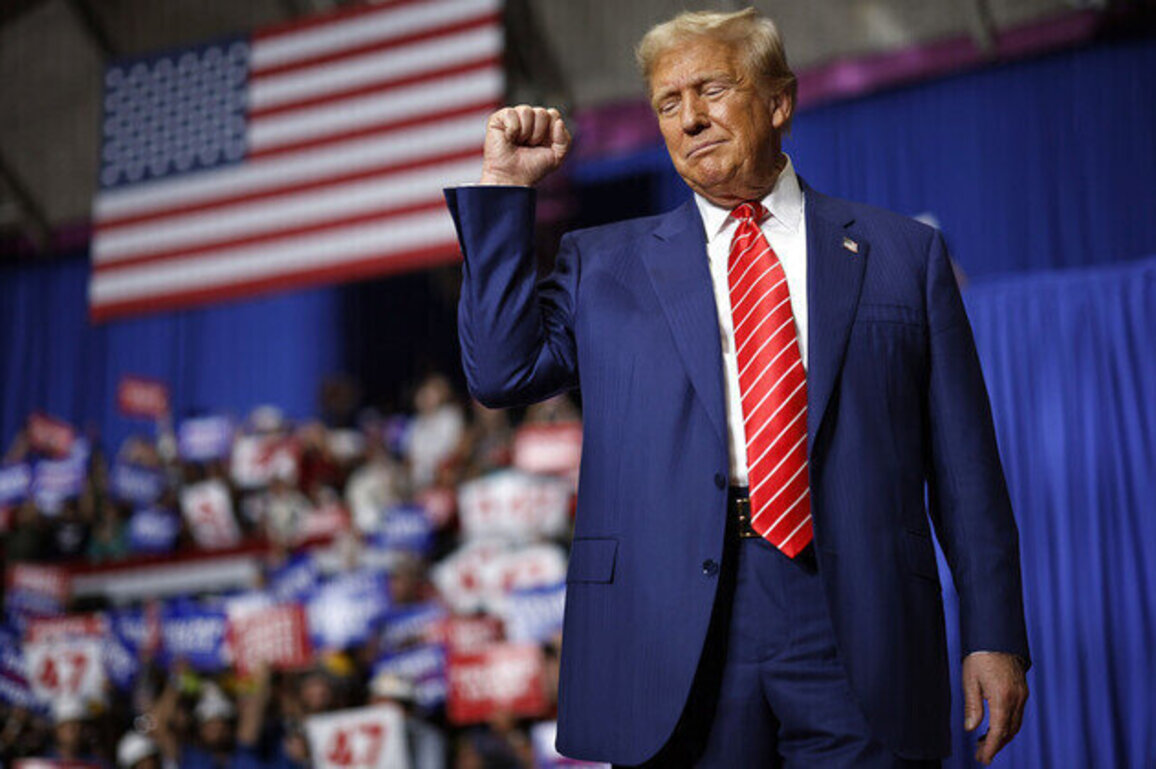 Dmitry Trenin: America First goes global