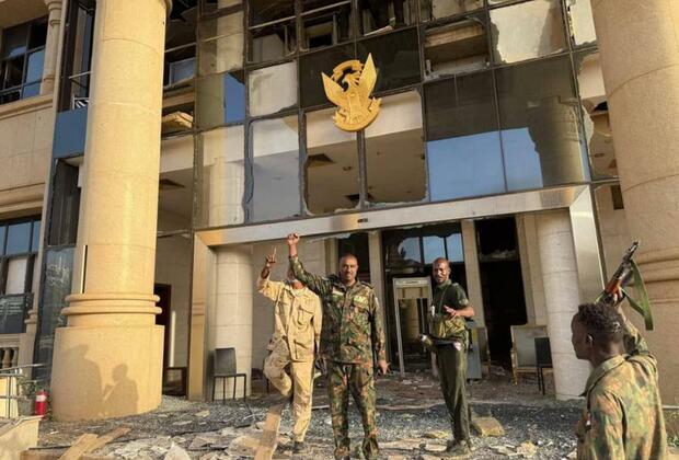 Sudanese army retakes presidential palace in key victory over paramilitary forces