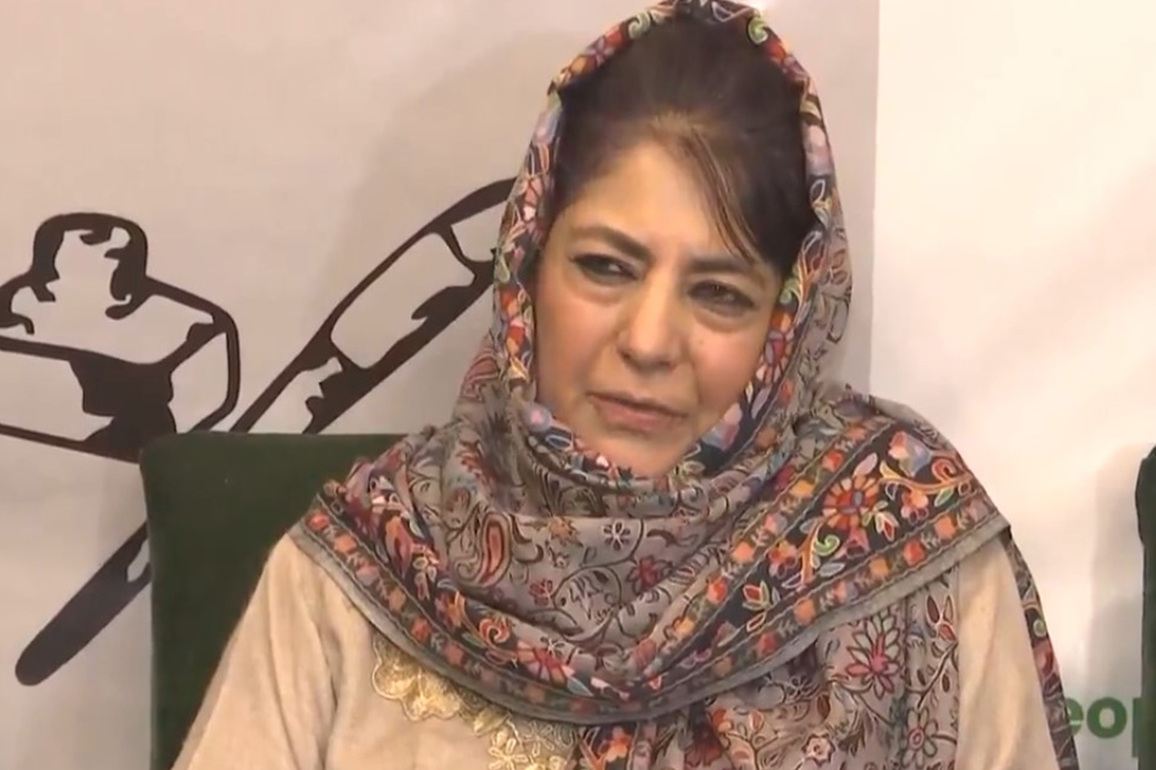 "BJP leaders want to establish 'Kaurava Raj, not Ram Raj": Mehbooba Mufti slams Giriraj Singh for defending Bihar CM