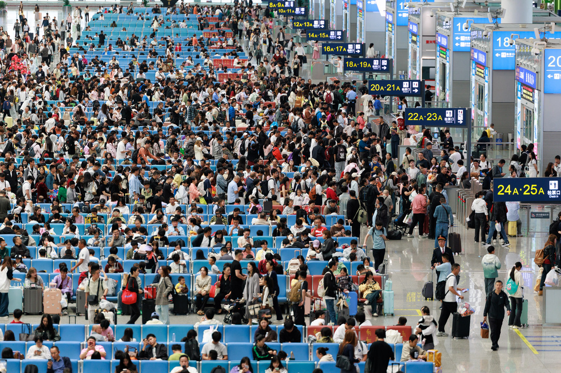 CHINA-NATIONAL DAY HOLIDAY-TRAVEL PEAK (CN)