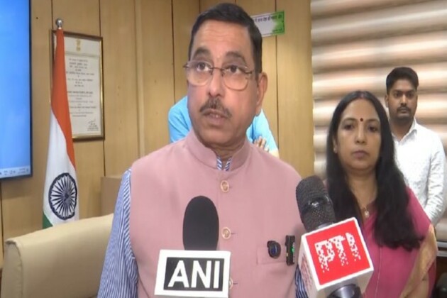 Every district in country to have BIS facility within a year: Pralhad Joshi