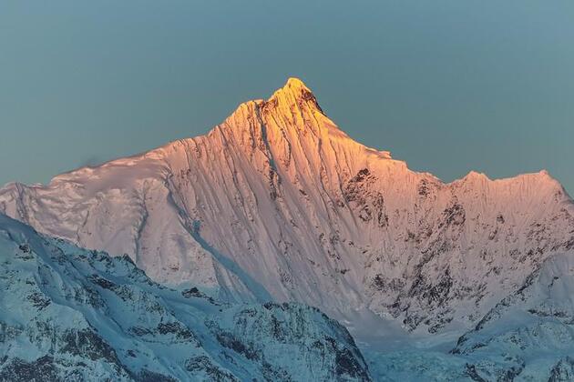 Southwest China peaks become winter magnet for Southeast Asian tourists
