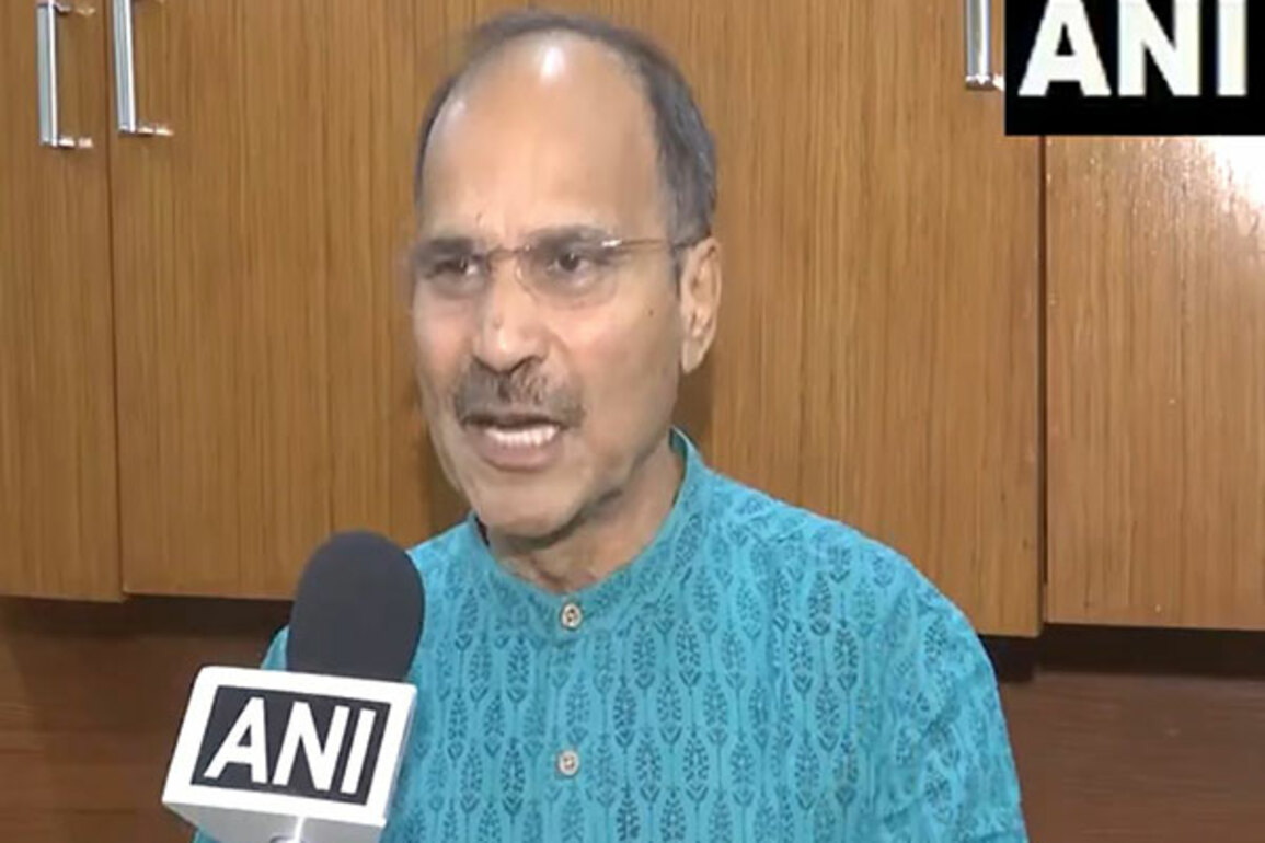 "Mamata pretends to be secular, doing drama": Adhir Ranjan Chowdhury on Murshidabad violence