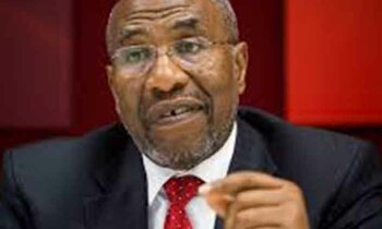 Dr Ruhakana Rugunda ng'annyonnyola ku nsonga z'obukiiko bw'enkayana z'ettaka Dr Ruhakana Rugunda ng'annyonnyola ku nsonga z'obukiiko bw'enkayana z'ettaka