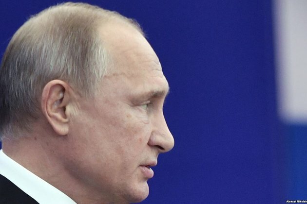 Putin Says Rap Music Should Be &#039;Controlled&#039;
