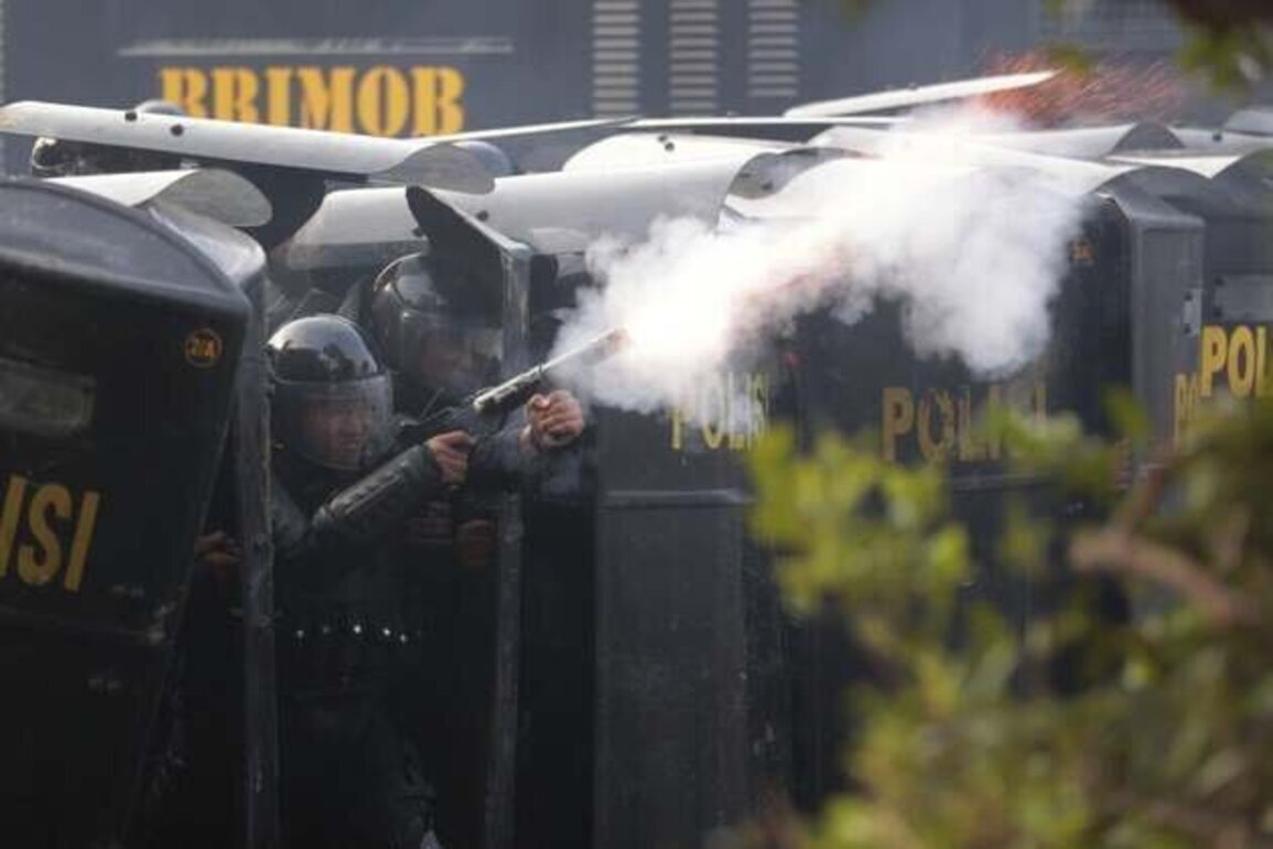 Indonesia: Flurry of Shoot-on-Sight Orders Risks Lives