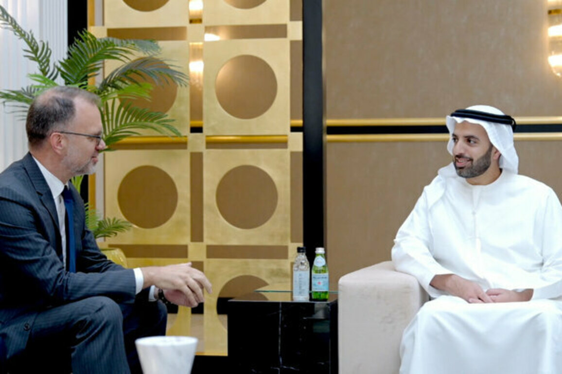 RAK Crown Prince receives US Consul-General