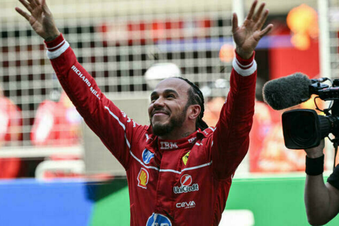 Hamilton off the mark for Ferrari before Piastri takes China GP pole