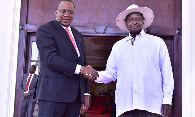 Museveni, Uhuru hold bilateral talks Museveni, Uhuru hold bilateral talks