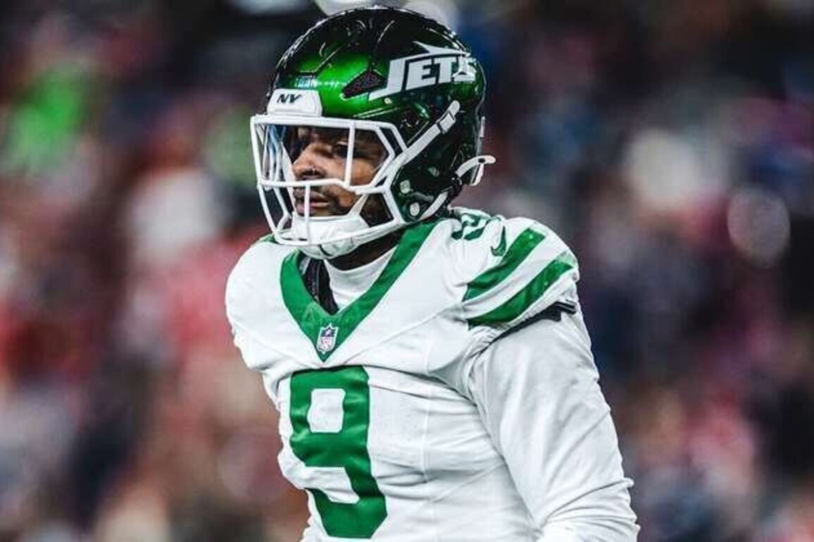 HC Aaron Glenn on Jets Defensive Front: 'A Little Bit of Everything'