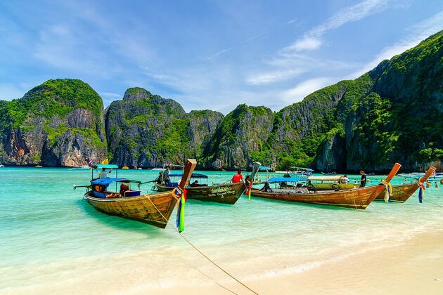Foreign Office issues urgent advice for British tourists in Thailand