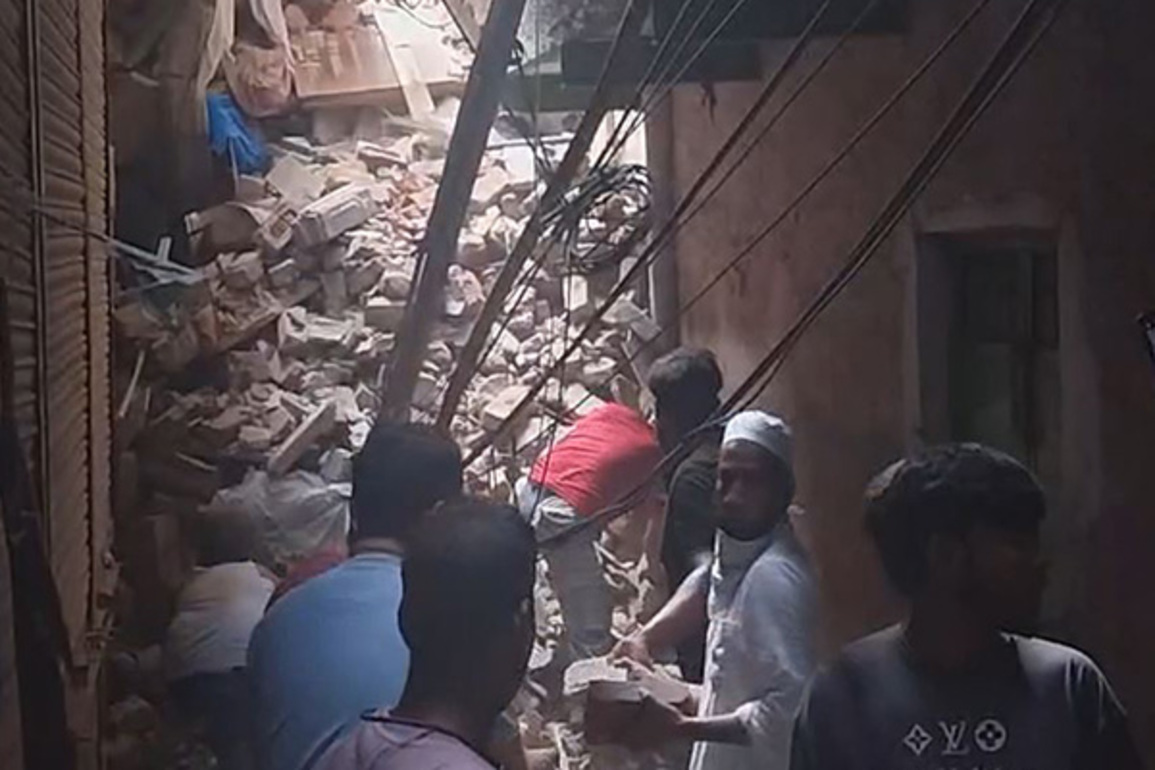 Multi-storey building collapses in Delhi's Seelampur area, several feared trapped