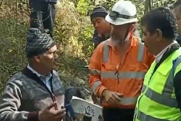 International Tunnelling expert Arnold Dix arrives at Uttarkashi tunnel collapse site, says "We are going to get them out"