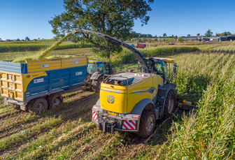 Cruising through the crops with New Holland's latest forager