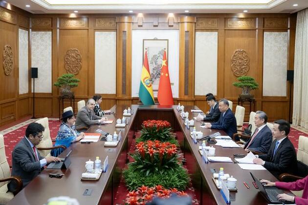 Interview: Bolivia values brotherhood with China, says FM