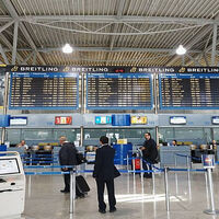 Greece shuts down airspace after radio frequencies face interruptions