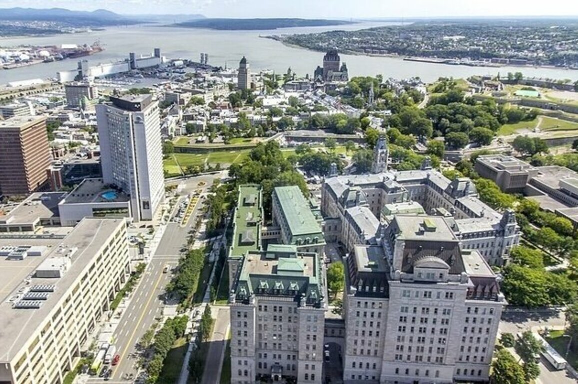 Quebec Lifts Planned 2035 Ban on Gas-Powered Vehicle Sales