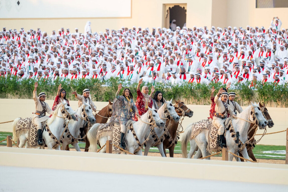 UAE President, Sheikhs attend March of Union to mark 54th Eid Al Etihad