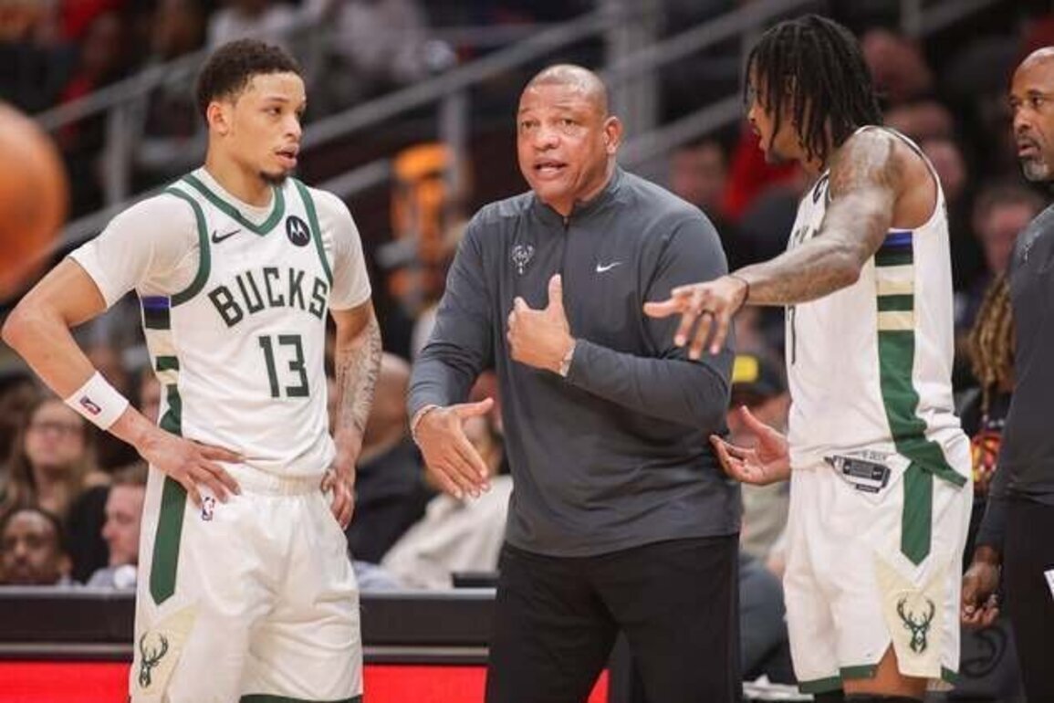 Struggling Bucks bid for season sweep of free-falling Pacers