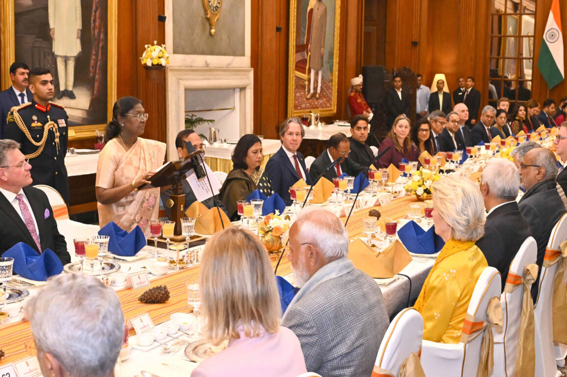Akash Ambani attends banquet hosted by President Droupadi Murmu in honour of EU leaders