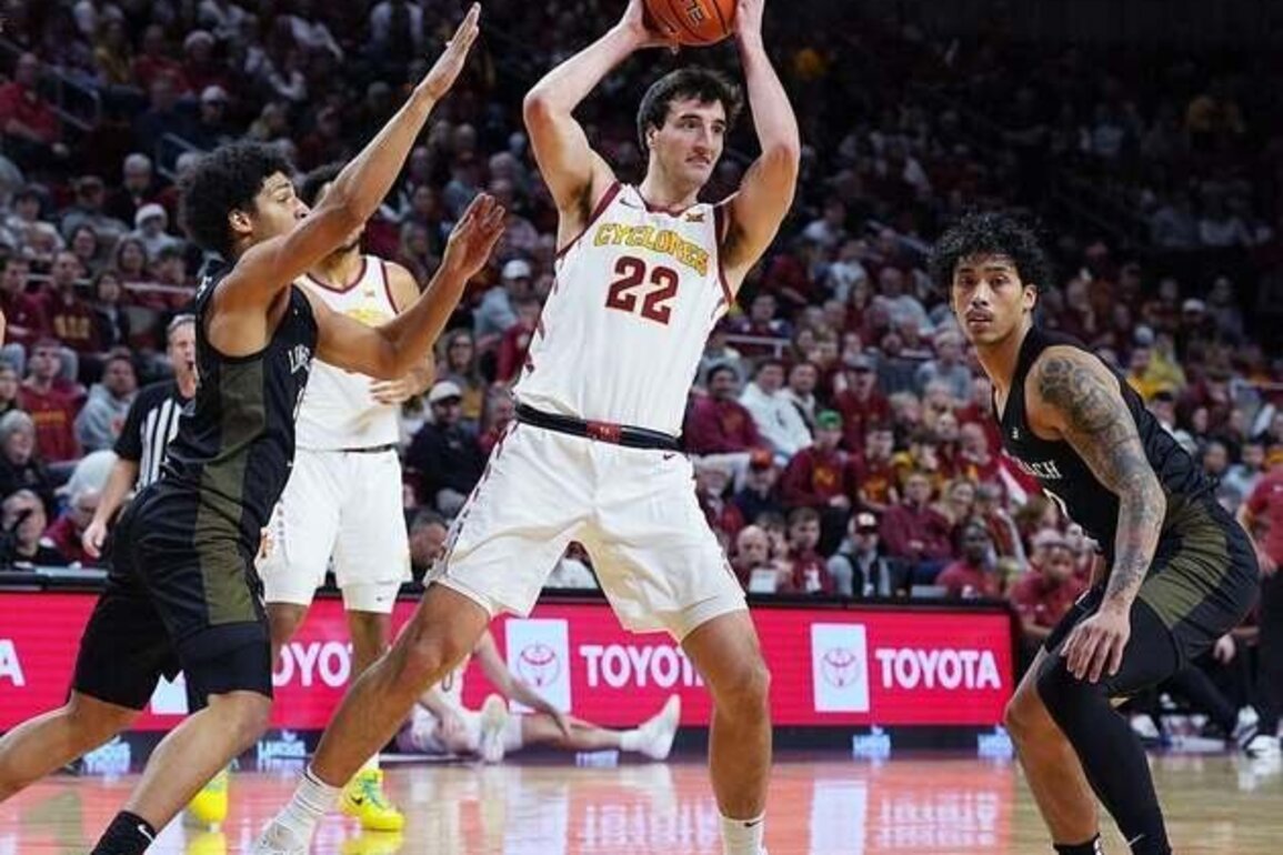 No. 3 Iowa State returns from 8-day break to take on Houston Christian