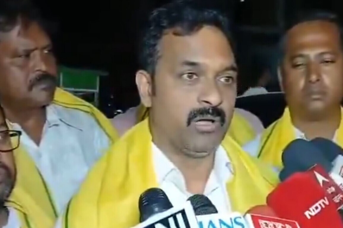 Mamata Banerjee fooled public to get votes, helped only one community: BJP's Kamlesh Paswan slams TMC