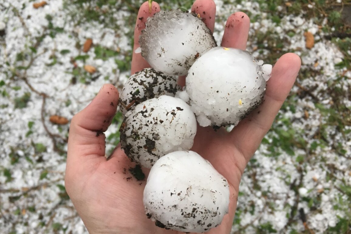 Colorado weather- Severe thunderstorms, golf-ball-sized hail and damaging winds possible Wednesday