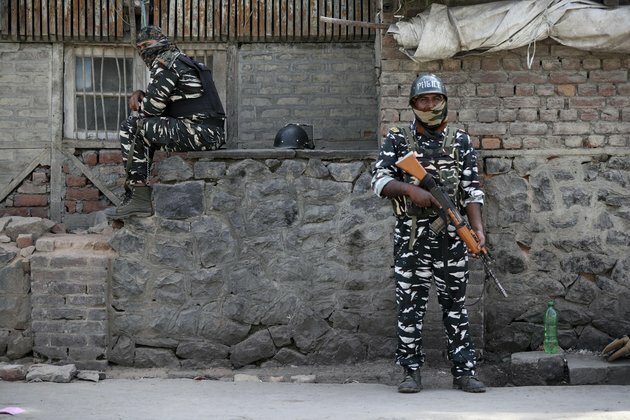 Pakistan, Indian Exchange of Fire Kills at Least 7 at Border