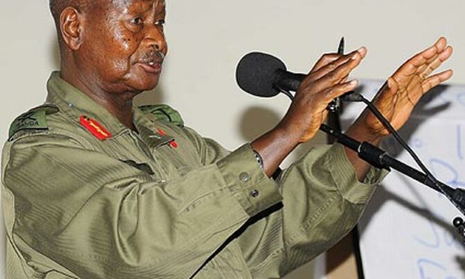 Museveni urges youth to diagnose society's problems Museveni urges youth to diagnose society's problems