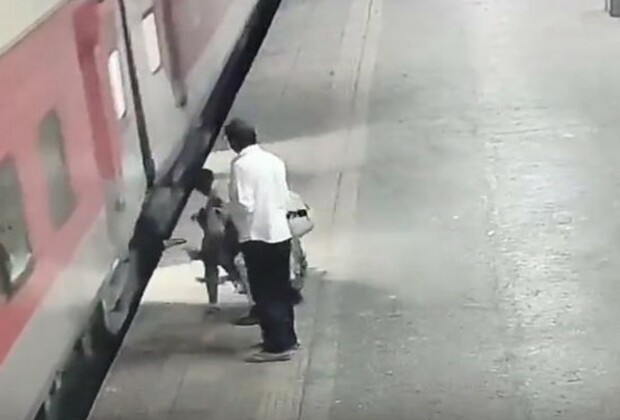 Railway security personnel rescues woman dragged by moving train at Borivali station