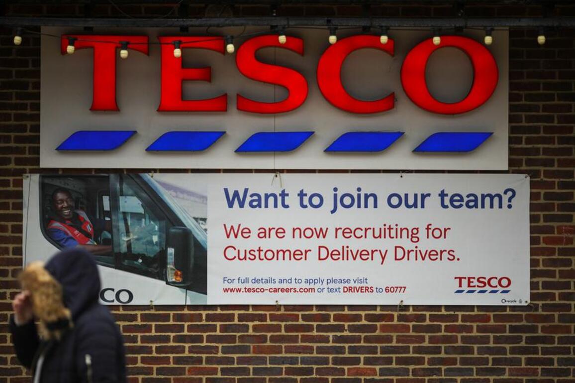 Economic Watch: Rising costs, tight regulation, skills gaps overshadow Britain's labor market