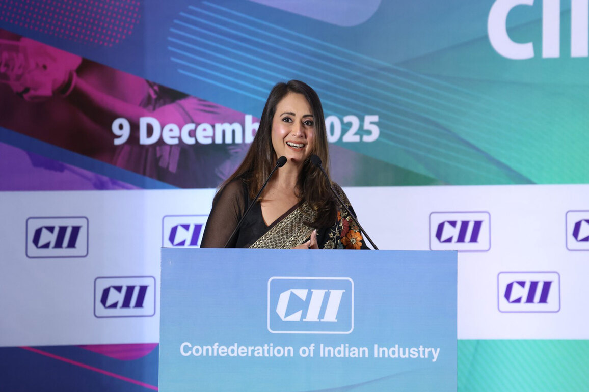 Preeti Jhangiani honoured with the 'Sports Business Leader of the Year (Female)' Award