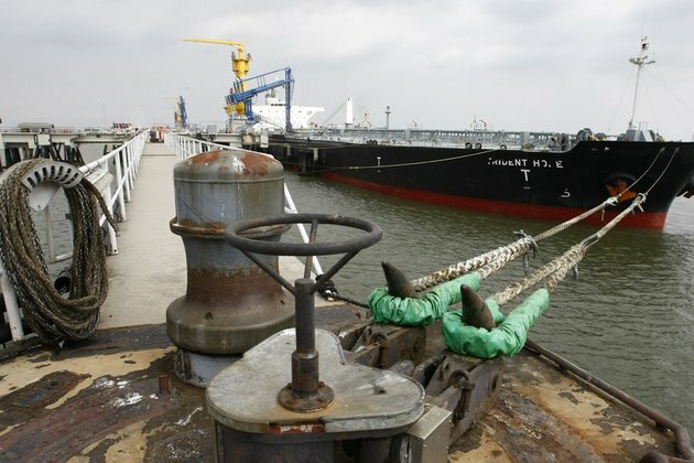 US puts energy operators on heightened alert