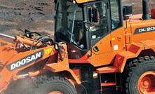 Doosan delivers wheel loader duo