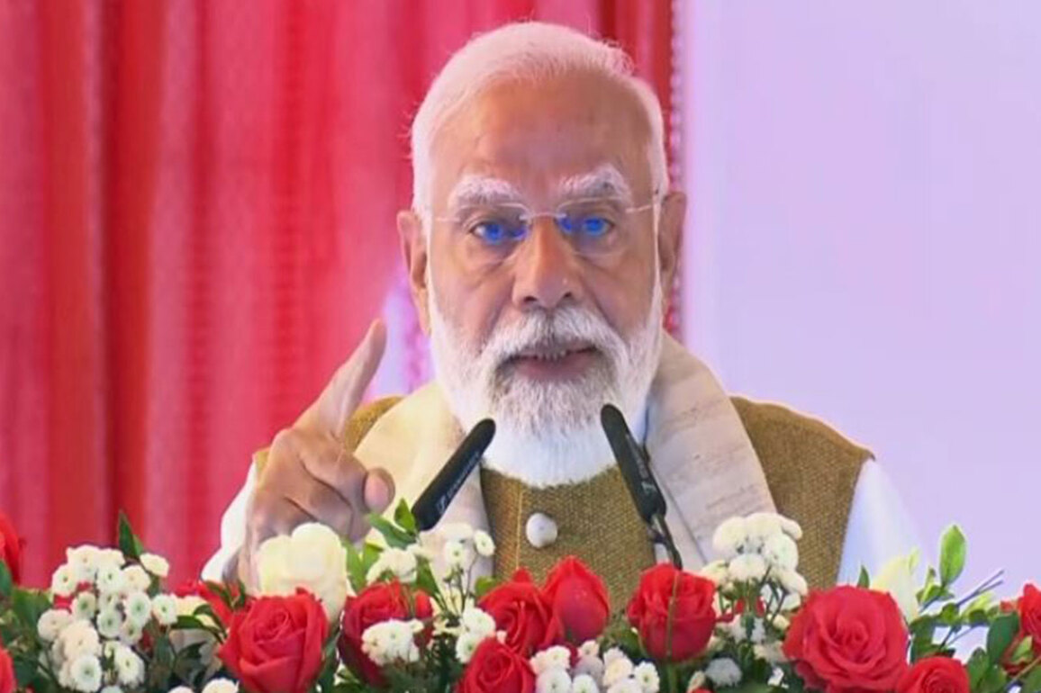 "Previously only wealthy had credit cards; now street vendors also will have SVANidhi cards: PM Modi in Kerala